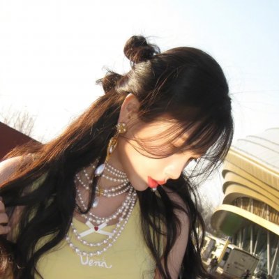 我们都无法成为大人